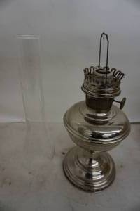 lot 44 image: Vintage Aladdin Nickel Hurricane OilKerosine Lamp