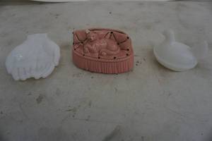 lot 73 image: Misc Home Decor