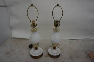 lot 75 image: 2 White Glass Lamps