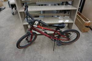 lot 94 image: Ax1.8 Bicycle