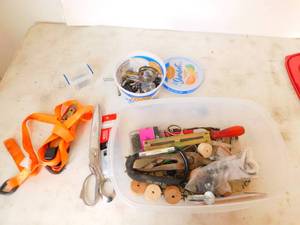 lot 15 image: Misc Garage Supplies