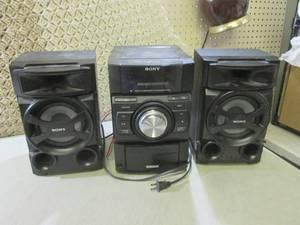 lot 7 image: Sony Mini Hi-Fi Component System wi...