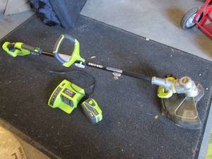 lot 10 image: Ryobi 24V Cordless String Trimmer w...