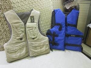 lot 19 image: 2 Flotation Vests  A-4T...