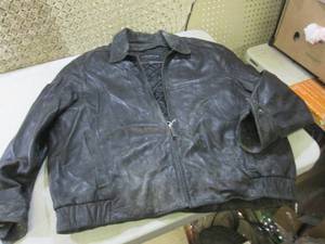 lot 32 image: Marc New York Leather Coat Size XXL...