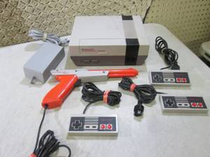 lot 40 image: Nintendo Game System with Controler...