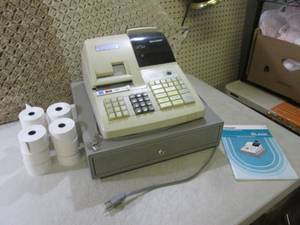lot 77 image: Sharp ER-A330 Electronic Cash Regis...