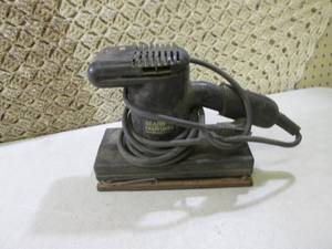 lot 101 image: Craftsman Dual Motion Electric Sand...