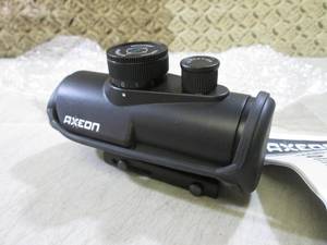 lot 102 image: Axeon Optic Solutions 3XRDS RedGre...