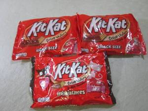 lot 136 image: 3 Bags Kit Kat Snack Size and Minia...