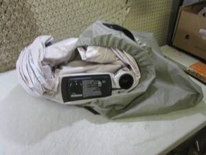 lot 180 image: SoundAsleep Air Mattress with Stora...