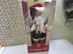 lot 201 image: 21 Animated Elf  F-2 ...