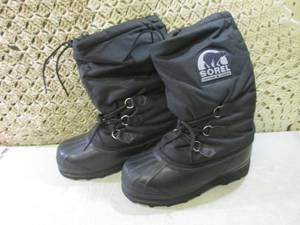 lot 210 image: Pair of Sorel Winter Boots Size 9 L...