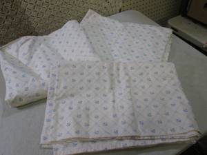 lot 216 image: 3 Full Size Flat Sheets  F-0...