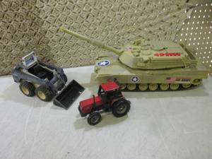 lot 245 image: Toy Tank, Bobcat and Tractor  D-1...
