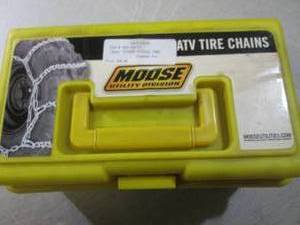 lot 250 image: ATV Tire Chains Fits 22x11x10, 22x1...