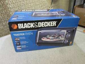 lot 257 image: Black & Decker Toaster Oven  CSB...