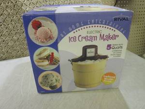 lot 263 image: Rival Electric 5 Qt Ice Cream Maker...