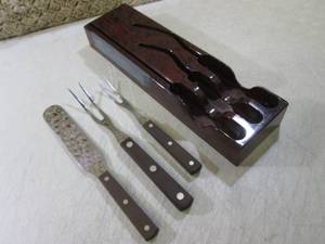 lot 293 image: Vintage Cutco Serving Set with Hold...