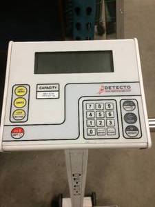 MSRP $1500 Medical Clinic Cardinal Detecto 600lb. Capacity Scale Digital Display With Handrails - Great For Patients Who Are A Little Unsteady On Their Feet