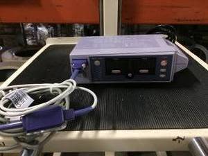 MSRP $8500 Battery Operated Nellcor OxiMax N-560 Pulse Oximeter A Compact, Affordable Bedside Monitor That Delivers Full-Size Performance - Good Working Condition