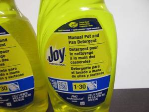 lot 19 image: Joy Dish Soap