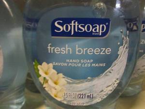 lot 124 image: Softsoap Hand Soap