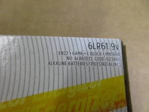 lot 137 image: 9 Volt Batteries