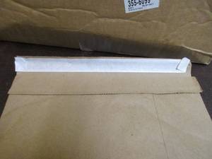 lot 75 image: Kraft Padded Mailers