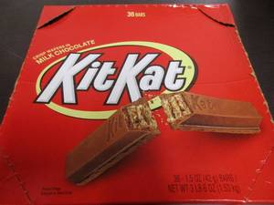lot 4 image: KitKat Bars