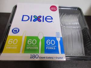 lot 131 image: Dixie Plastic Cutlery