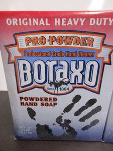 lot 91 image: Boraxo Powdered Soap