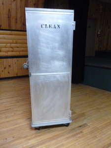 lot 5 image: Food Transport Cabinet