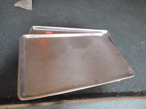 lot 23 image: 12 Sheet Pans