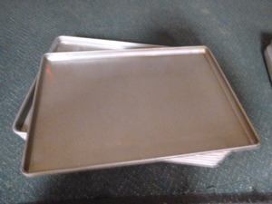 lot 24 image: 12 Sheet Pans