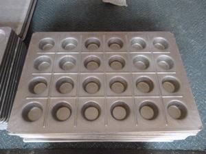 lot 31 image: 12 Sheet Pans with 24 Wells