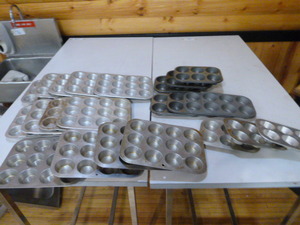 lot 99 image: Miscellaneous Cupcake Pans