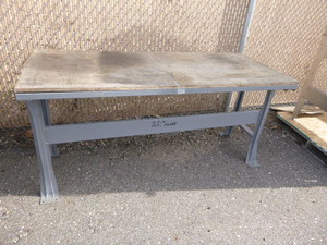 lot 164 image: Work Bench