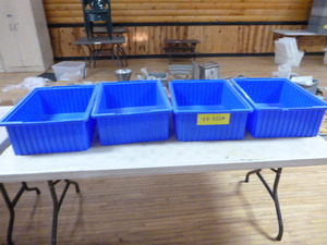 lot 180 image: 4 Totes