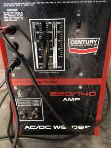 lot 5 image: Century 230140 Amp Welder Plus