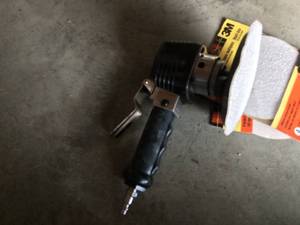 lot 10 image: 6 Orbital Sander with Extra Sanding Discs