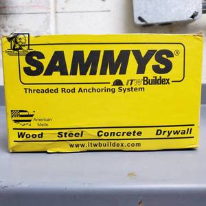 lot 120 image: SAMMYS GST 20 2 Sammy For Wood Vertical 38 Rod Hanger 8008957 (25Box)