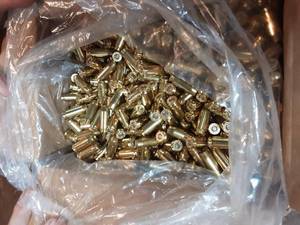 lot 38 image: Remington 40 Cal. 180 Grain Approx. 650 Count.