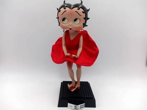 Vintage Danbury Porcelain Betty Boop Collectors Doll Toast of the Town (Valued  $150)
