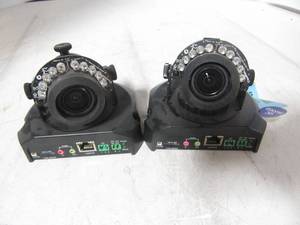 lot 39 image: Lot of 2 Geovision cameras with lighting