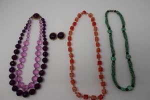 Colorful Vintage Necklaces and Earrings with Different Clasps