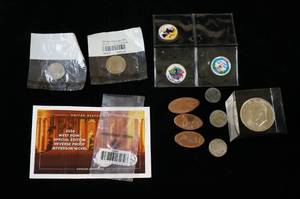 lot 55 image: US Coins and Novelties