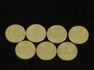 lot 68 image: 7 1976 Kennedy Half Dollar Coins