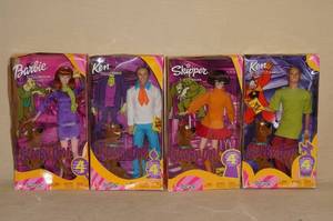 lot 117 image: Scooby Doo Barbie Doll Set