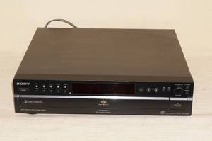 lot 97 image: Sony SCD-CE595 Super Audio CD Changer